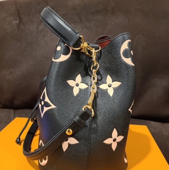 Neonoe Empriente limited edition - Picture 2 of 11